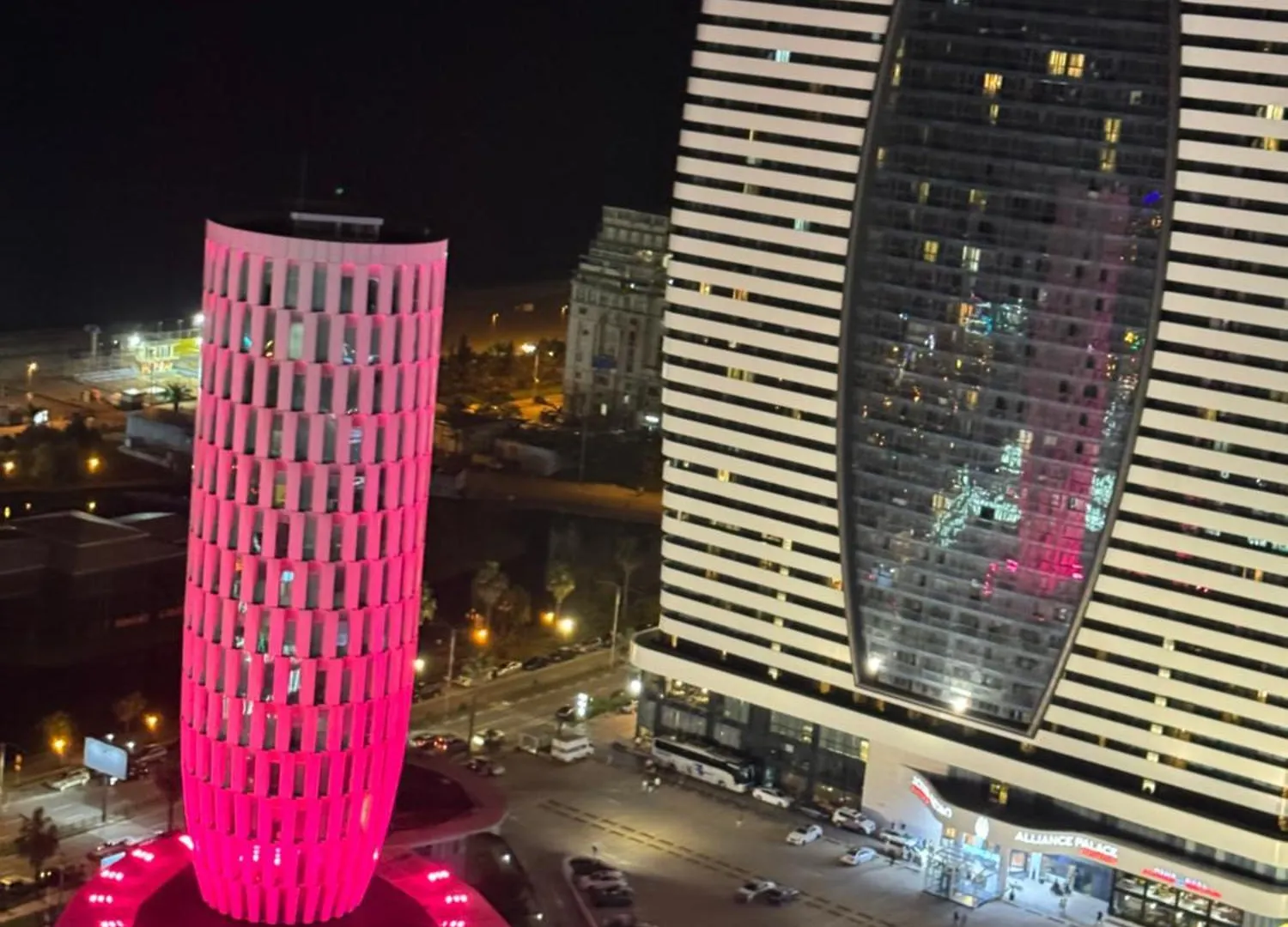 New Orbi City Center バトゥーミ